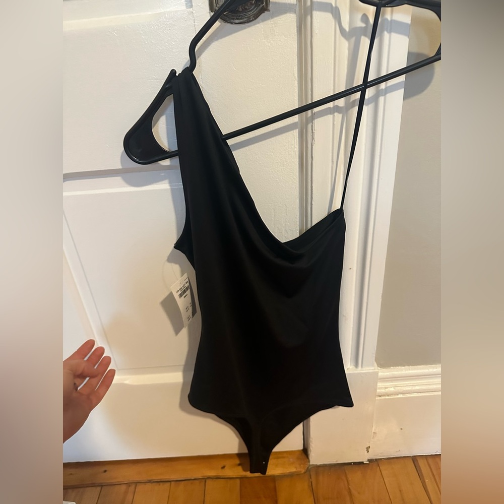 Abercrombie & Fitch one shoulder body suit NWT sz Small